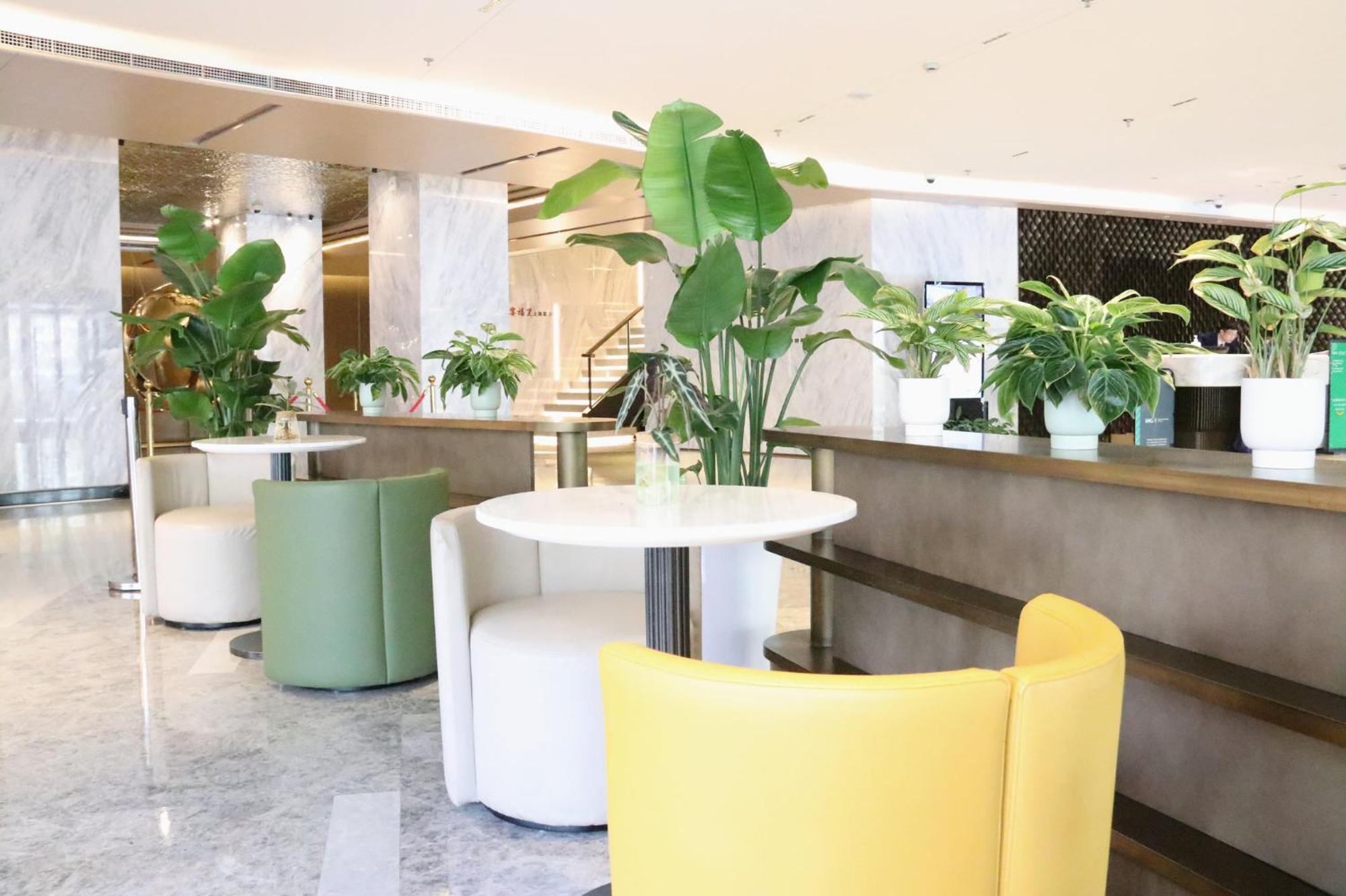 Huaxia By Ihg - Overlooking Scenery At Sky View Restaurant Shanghai
