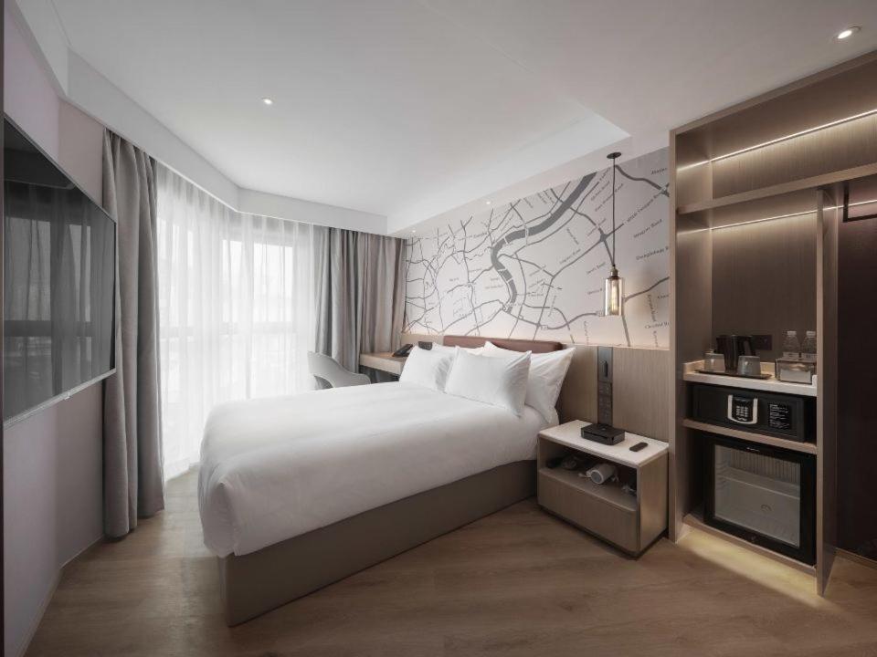 Hotel Huaxia By Ihg - Overlooking Scenery At Sky View Restaurant Shanghai